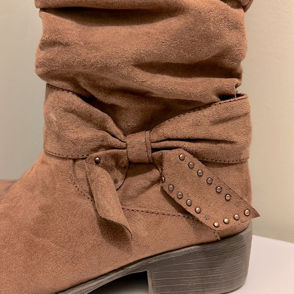 Kenneth Cole Reaction Chloe Twist Caramel Boot size 1 - Picture 8 of 10
